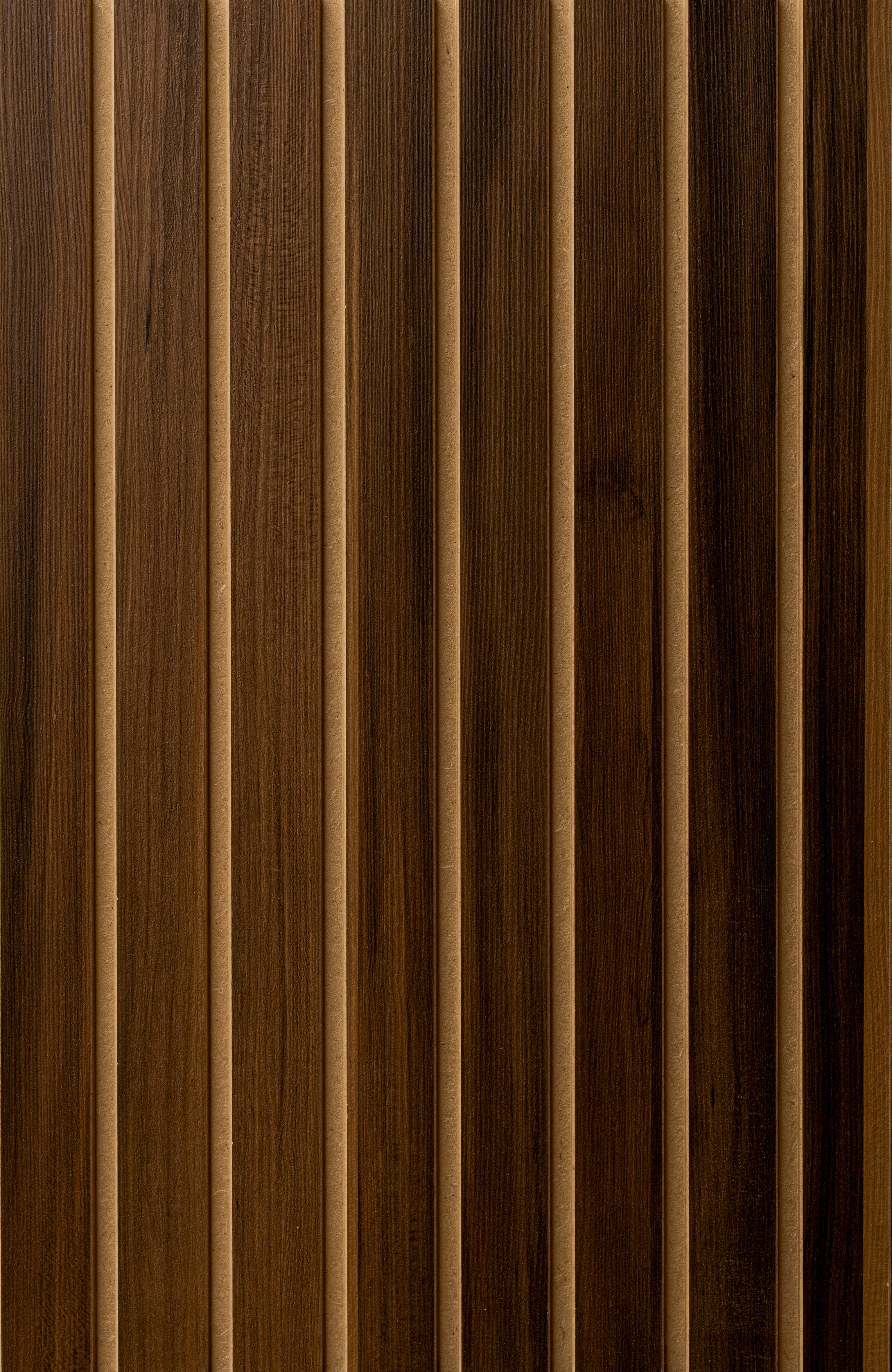 LOFT Espresso Walnut · Bold Slat — Panel de pared autoadhesivo de diseño