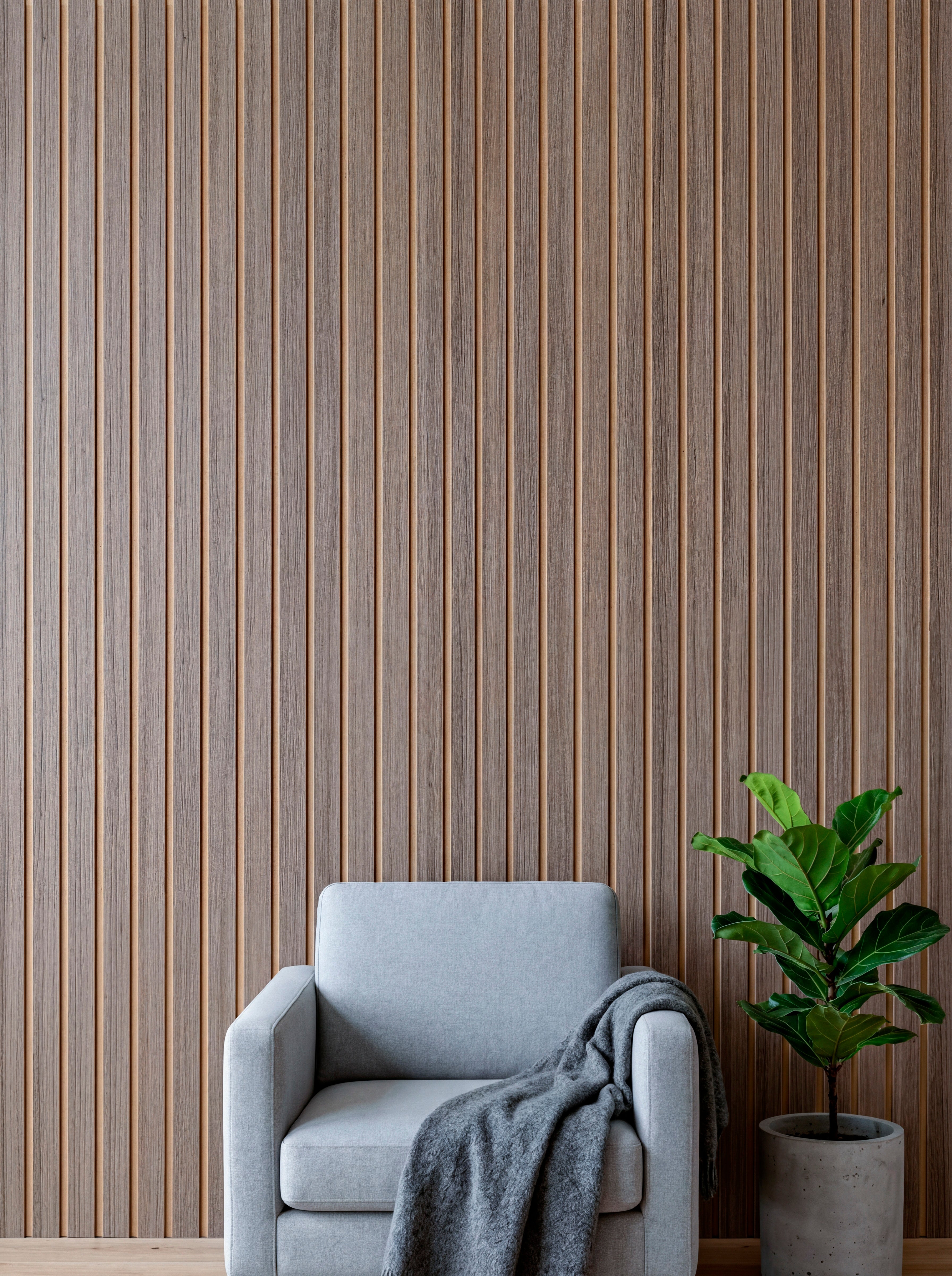 LOFT Silver Oak · Bold Slat — Panel de pared autoadhesivo de diseño